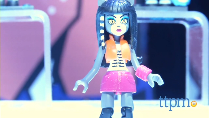 Новые куклы Монстр Хай: Первый взгляд на стенд Mattel