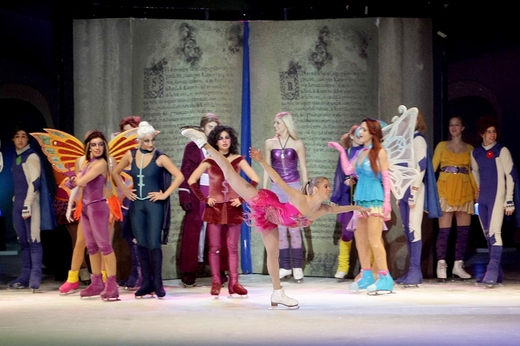 Каролина и все герои шоу