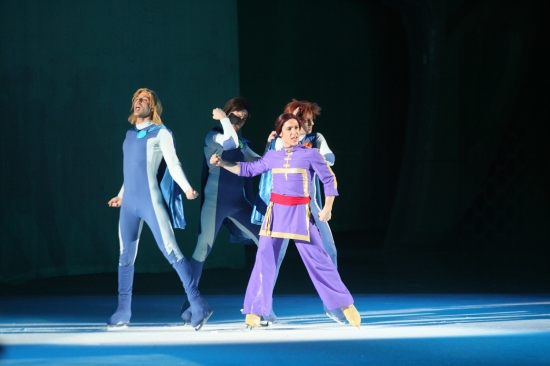 Винкс на льду в России, Специалисты