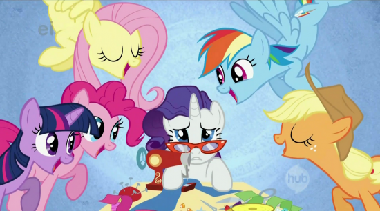 Рарити шьет платье для подруг