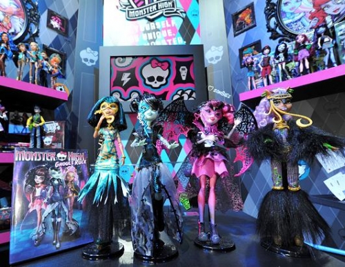 Куклы Ghouls Rule