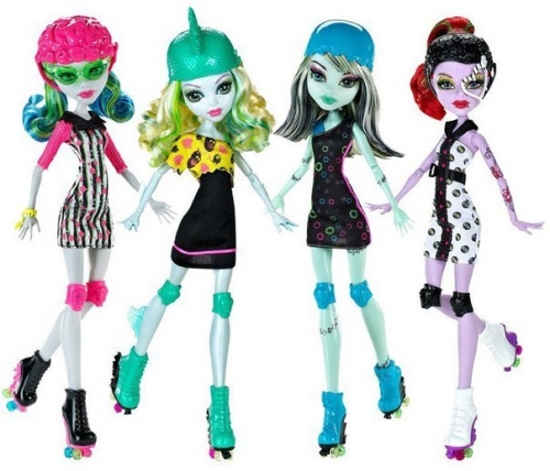 Школа монстров Убойный лаберинт !