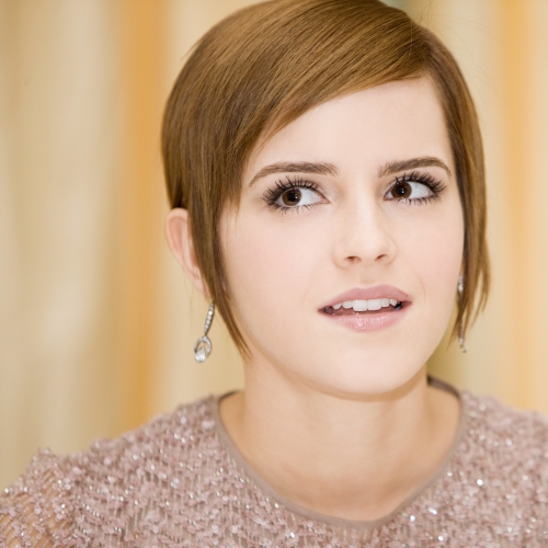 Эмма Уотсон с новой стрижкой