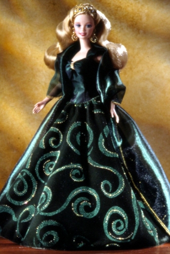 Кукла Барби в зимнем вечернем платье