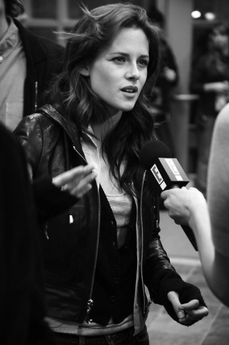 Кристен Стюарт дает интервью