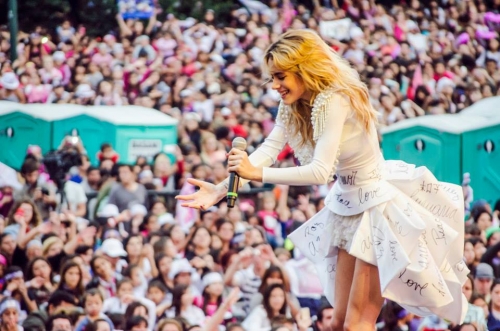 Martina Stoessel Juntada Tinista