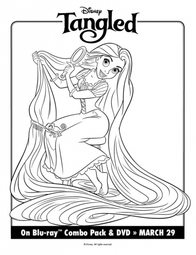 Раскраска Рапунцель расчесывает волосы