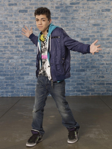 Танцевальная Лихорадка Дьюс