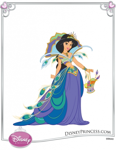 Жасмин в оригинальном платье с перьями павлина