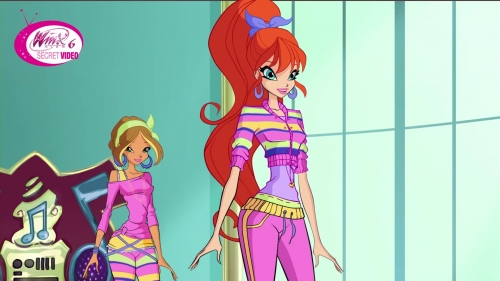 Блум и Флора в новых гимнастических нарядах