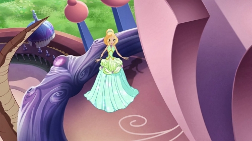 Дафна в бальном платье