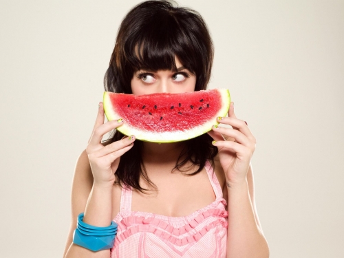 Кэти Перри и арбуз