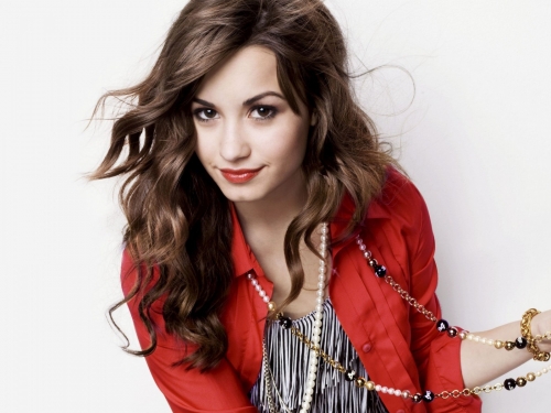 Обои на рабочий стол с Деми