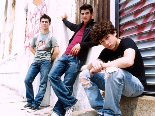 Братья Джонас