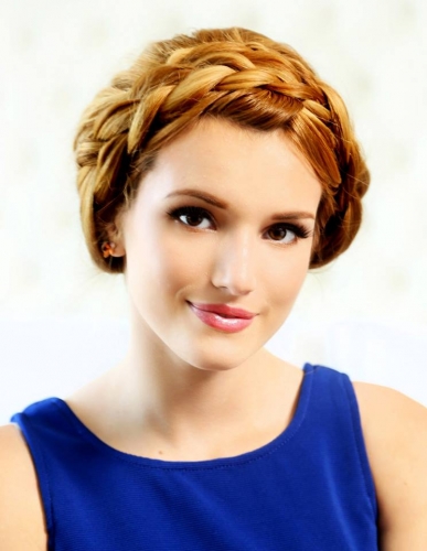 Белла Торн красивый портрет