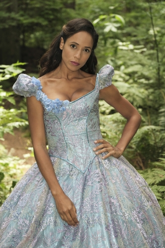 Дания Рамирес в роли Золушки