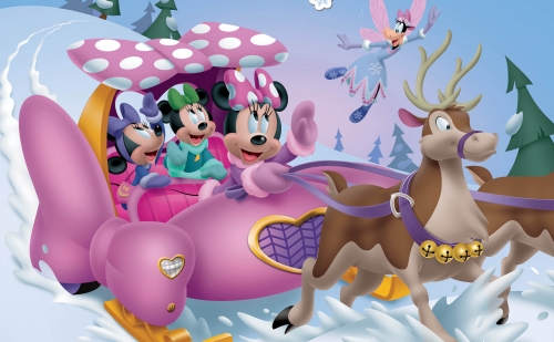 Минни в зимних санях