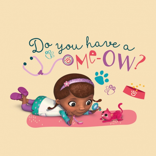 Докор Плюшева с котенком