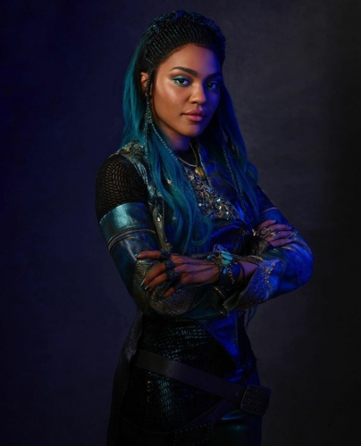 Новое фото Умы Наследники 3