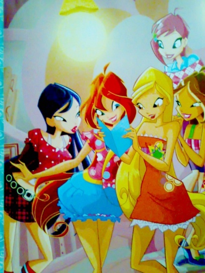 Винкс получили приглашение на бал, картинка из книги про винкс русалок Winx Perle