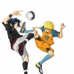 Саске и Наруто играют в футбол