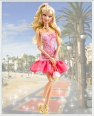 Barbie кукла в розовом платье