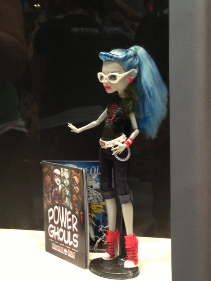 Фотографии новых кукол Монстр Хай с выставки Комик Кон 2013