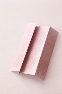 Поделки: оригами платье из бумаги