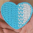 Поделки из пластики: Вязаное сердце
