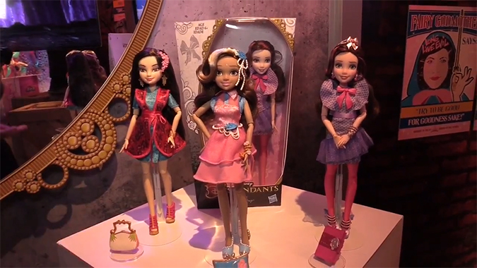 Descendants Отпрыски: Куклы - Видео с выставки игрушек