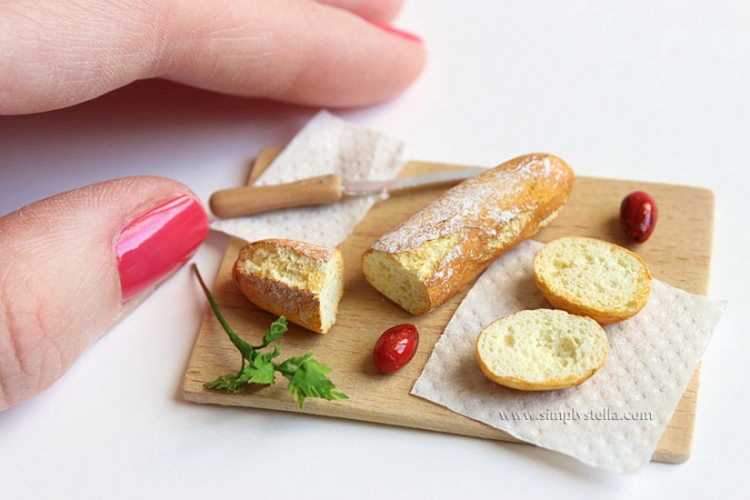 Поделки из полимерной глины: Реалистичный миниатюрный хлеб