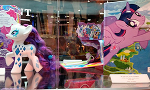Пони (Дружба это Чудо): Панель Hasbro Комик Кон 2015
