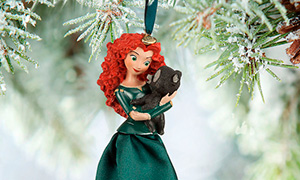 Новые новогодние игрушки на елку с принцессами Дисней