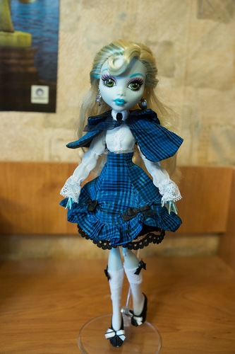Выкройки одежды для кукол Монстр Хай: Классический наряд