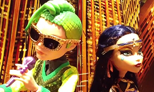 Монстр Хай Бу Йорк, Бу Йорк: Стоп моушен с куклами на песню It Can’t Be Over