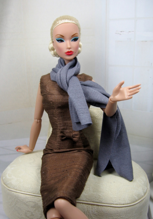 Как завязать шарф (платок) кукле