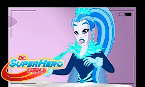 DC Super Hero Girls: Неудачи супер героинь (Fall Into Super Hero High)