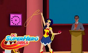 Видео DC Super Hero Girls : Оружие супер героинь