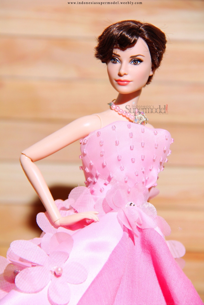 Уникальные вечерние платья для кукол Барби