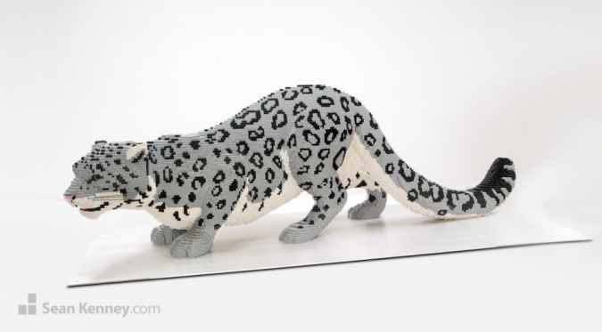 Необычные скульптуры животных из кубиков Лего