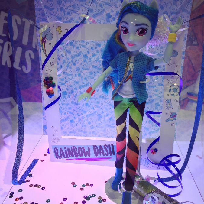 Фото новых кукол Девочек Эквестрии 2018 с выставки Hascon