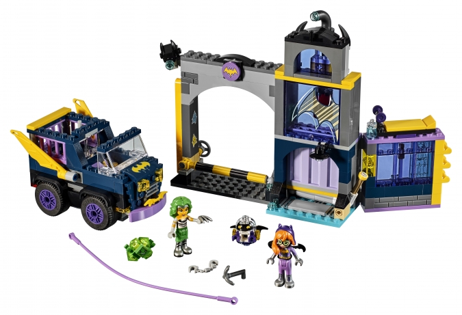 набор LEGO DC Super Hero Girls «Секретный бункер Бэтгёрл»