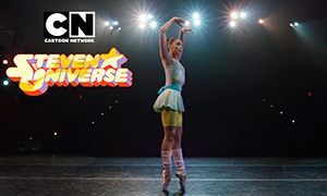 Балерина танцует танец Жемчуг из Вселенной Стивена на песню "It's Over Isn't It"