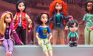 Первые куклы Дисней Принцесс из мультфильма Ральф против Интернета в очаровательном наборе из 13 кукол