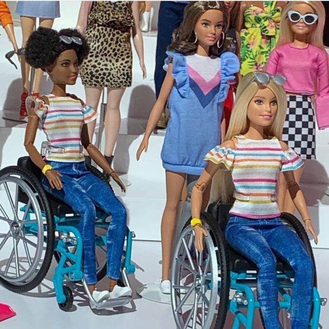 Барби в инвалидных колясках